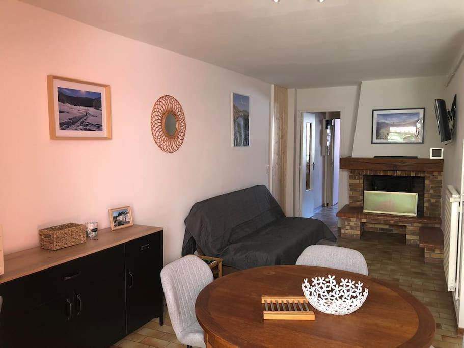 Joli Appartement Avec Terrasse Et Jardin - Vue Sur Montagne 巴涅尔德比戈尔 外观 照片